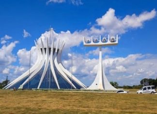 Ấn tượng với kiến trúc độc đáo của nhà thờ Brasilia - Brazil